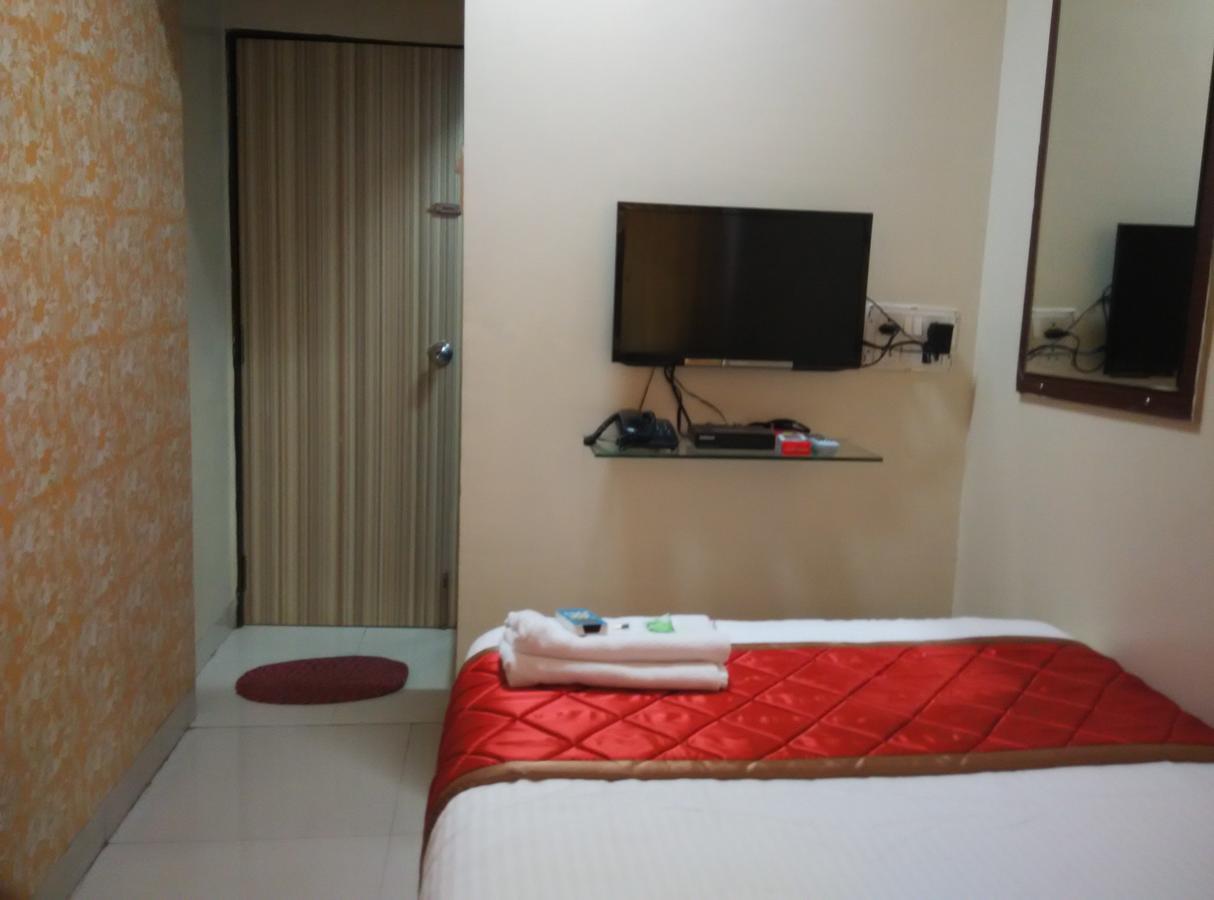Hotel Silver Castle Βομβάη Εξωτερικό φωτογραφία