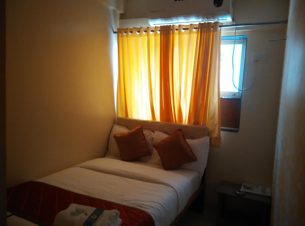 Hotel Silver Castle Βομβάη Εξωτερικό φωτογραφία