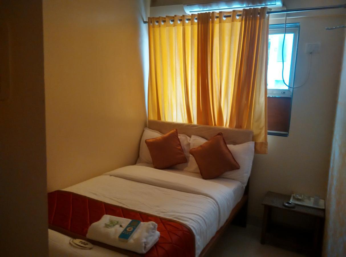 Hotel Silver Castle Βομβάη Εξωτερικό φωτογραφία