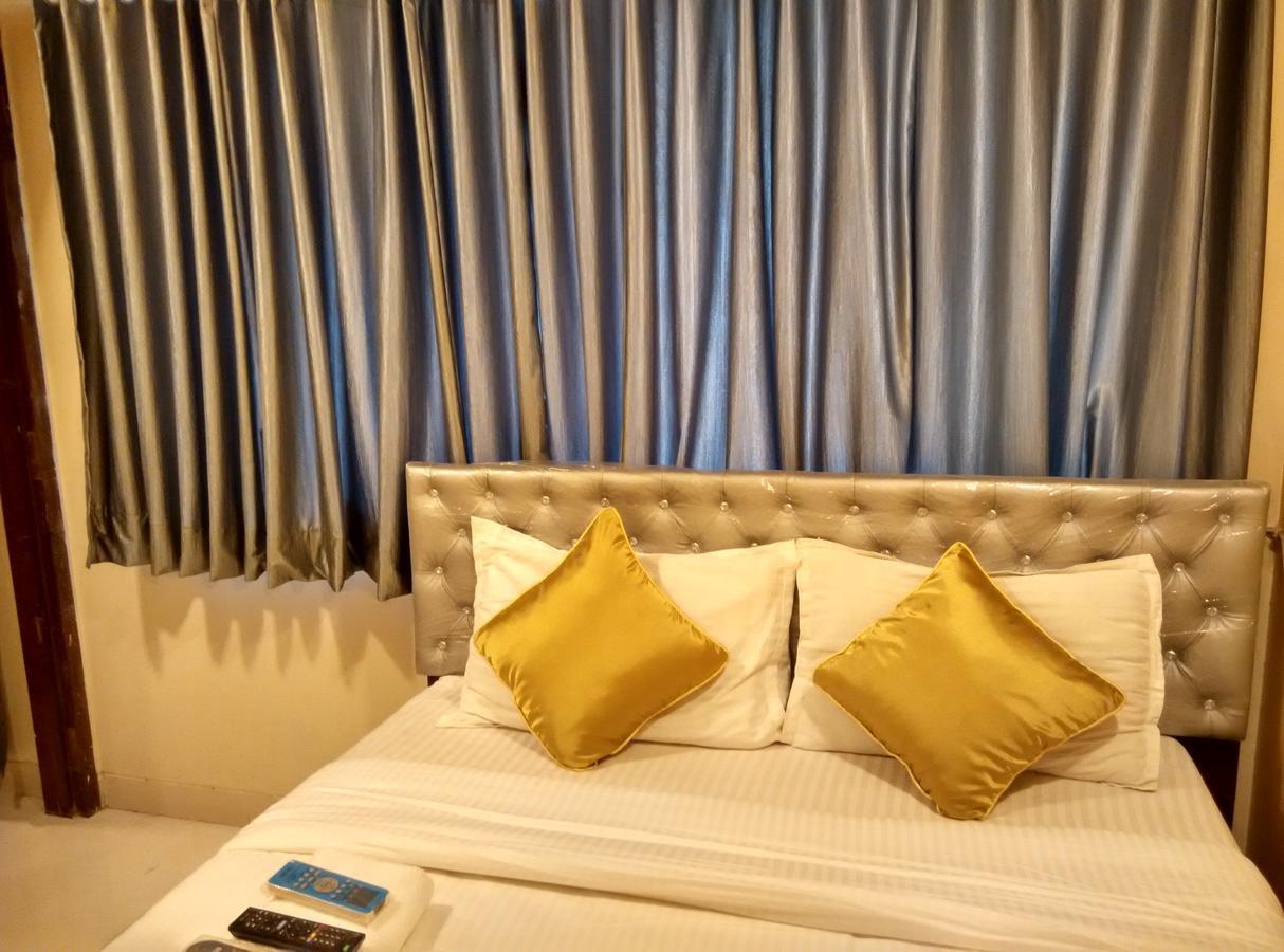 Hotel Silver Castle Βομβάη Εξωτερικό φωτογραφία