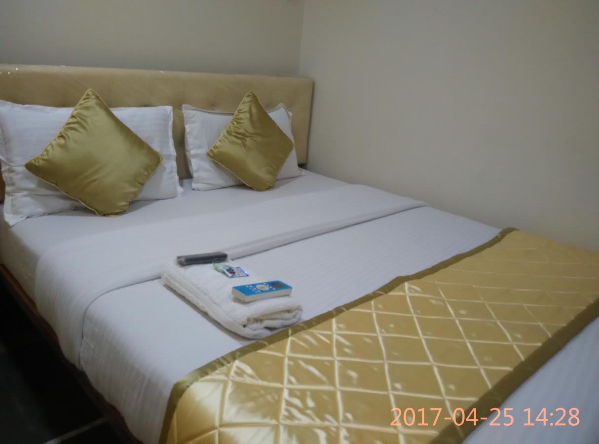 Hotel Silver Castle Βομβάη Εξωτερικό φωτογραφία